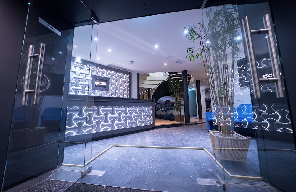 Ma Airport Hotel