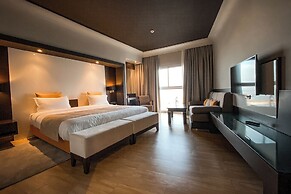 Mira Palace Hotel