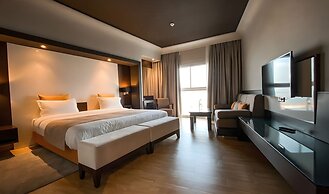 Mira Palace Hotel