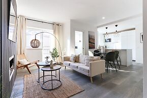 Rato Prime Terrace BY Homing