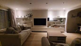 3 Bedroom, Sleeps 6, Free Parking