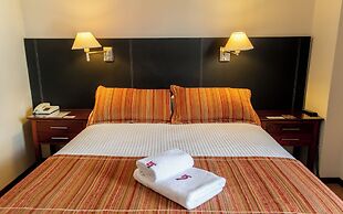 HOTEL AUGUSTUS