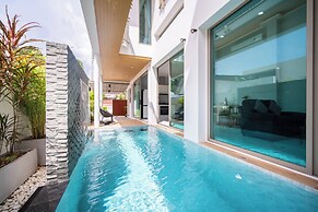 Classic Modern Pool Villas Rawai 3BR