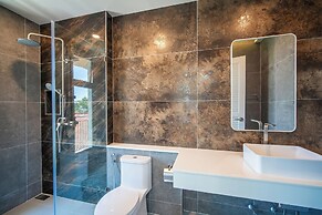 Classic Modern Pool Villas Rawai 3BR