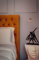 NINEMIAN SUITES SYROS