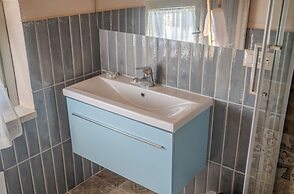 Casale nel Verde con Piscina e Vista