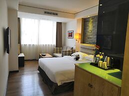 HOWDY SMART HOTEL