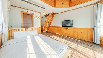 Geoje Come and Stay Pension