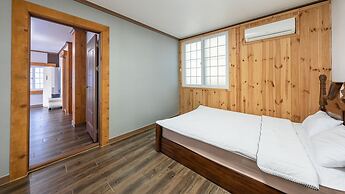 Geoje Come and Stay Pension