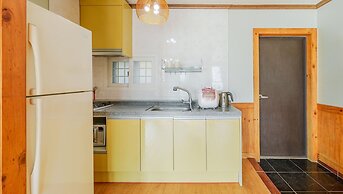 Geoje Come and Stay Pension