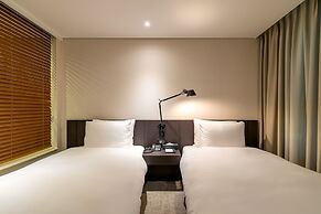 THE SKY HOTEL