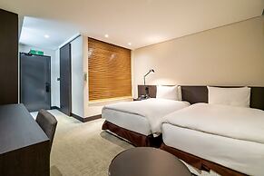 THE SKY HOTEL