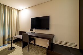 THE SKY HOTEL