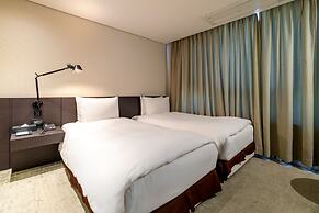 THE SKY HOTEL