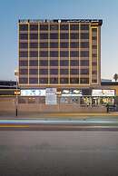 Grand Ambassador Hotel