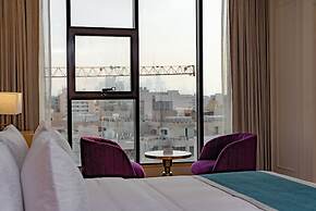 Grand Ambassador Hotel