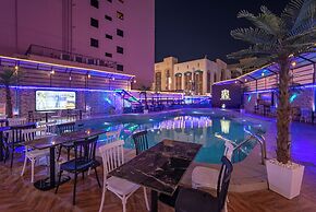 Grand Ambassador Hotel