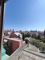 Ekm Hotel