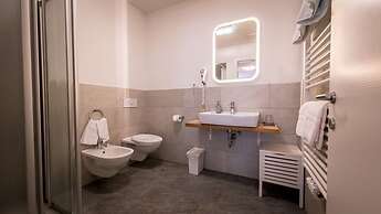 Am Schloss Guest House