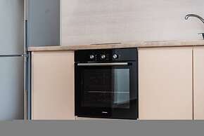 Spacious Apartment by the Beach - Tulipani
