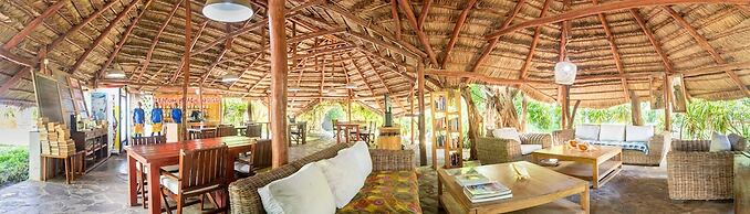 LEMON BEACH LODGE VILANCULO