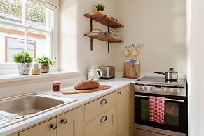 Pear Tree Cottage in South Milton