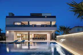 Malibu Royal