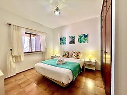 Lagos Ocean BAY With Pool by Homing