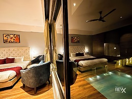 The Maple Woods Resort