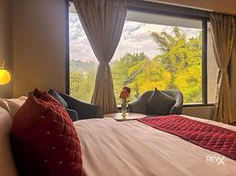 The Maple Woods Resort