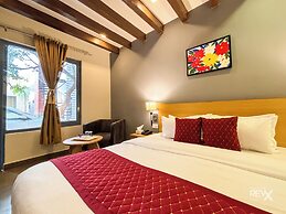 The Maple Woods Resort