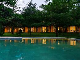 Klov Resort & Spa