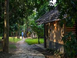 Klov Resort & Spa