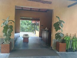 Klov Resort & Spa