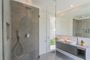 Valarin Luxury Apartments & Wellness by Rent all Como