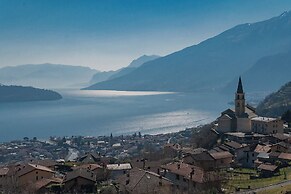 Valarin Luxury Apartments & Wellness by Rent all Como