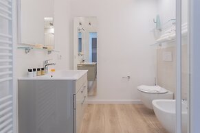 Valarin Luxury Apartments & Wellness by Rent all Como