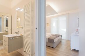 Valarin Luxury Apartments & Wellness by Rent all Como