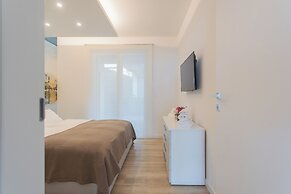 Valarin Luxury Apartments & Wellness by Rent all Como