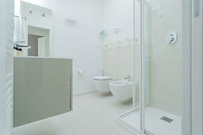 Valarin Luxury Apartments & Wellness by Rent all Como