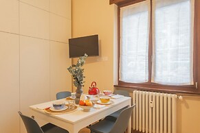 Simar Apartments nearby Como S.G. Train Station by Rent all Como