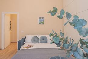 Simar Apartments nearby Como S.G. Train Station by Rent all Como