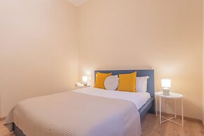 Simar Apartments nearby Como S.G. Train Station by Rent all Como