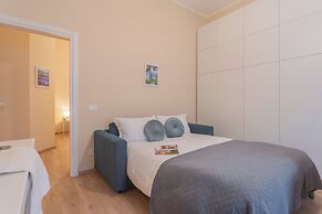 Simar Apartments nearby Como S.G. Train Station by Rent all Como