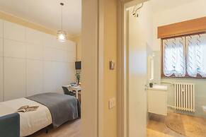 Simar Apartments nearby Como S.G. Train Station by Rent all Como