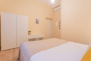 Simar Apartments nearby Como S.G. Train Station by Rent all Como