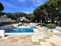 Albufeira Açoteias Villa by Homing