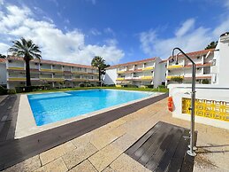 Vilamoura Nautilus With Pool by Homing