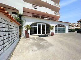Albufeira Twins 3 With Pool by Homing