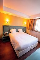 BREEZE HOTEL